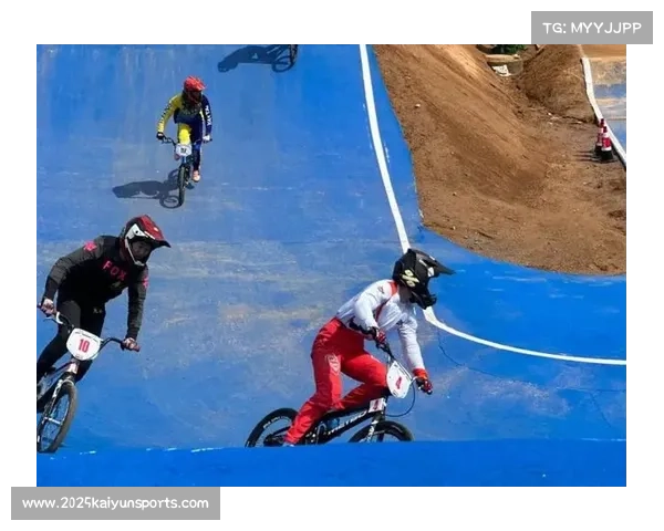 四级赛事在四川营山接连上演，小城盛夏洋溢小轮车速度与激情