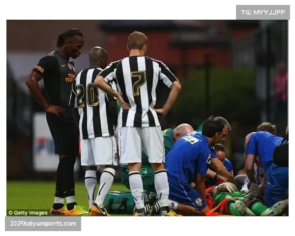 阿森纳后卫津琴科膝盖重伤赛季报销，仅代表阿贾克斯出场20分钟